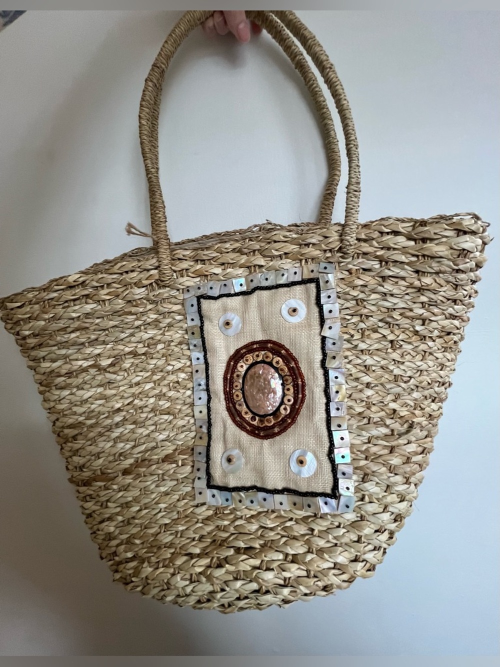 NWT 2010 Sun N Sand Large Beach Tote | Woven Wicker + Beaded Shell Design Accent